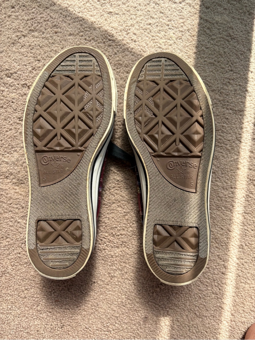 Plaid Low-Top ConverseSneakers - Burgundy and Black - Picture 6 of 7